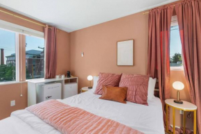 Elvis's Sweet Suite - 84 Walkscore